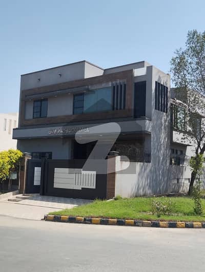 ULTRA MODERN SPACIOUS 10 MARLA HOUSE IN EE BLOCK CITI HOUSING GUJRANWALA.