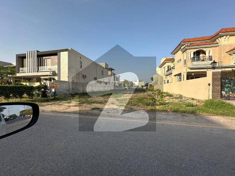 1 Kanal Top Location Plot No- 788 Block P Phase 7 DHA Lahore For Urgent Sale