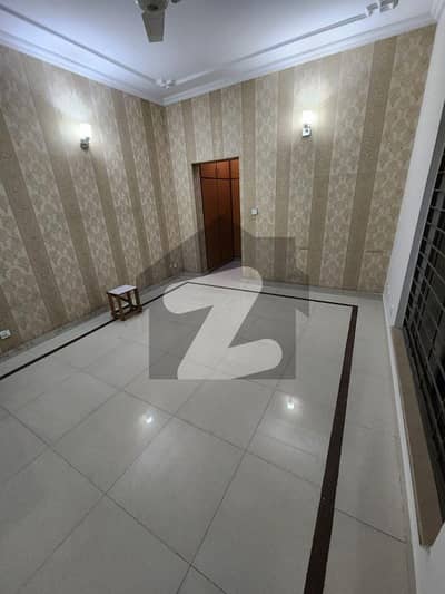 12 Marla Slightly Use Corner Double Unite Bungalow For Sale In P. A. F New Officer Colony Opposite Askari 9 Zararr Shaheed Road Lahore