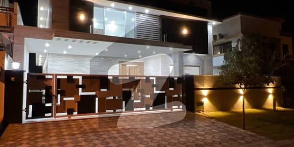 1 Kanal Brand New Designer House In Sector B DHA Phase 2