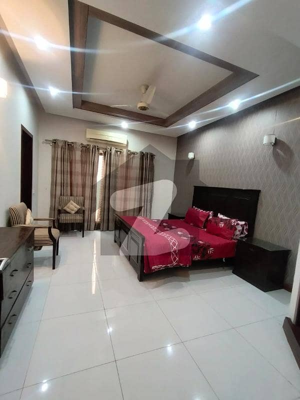 ڈی ایچ اے فیز 3 ڈیفنس (ڈی ایچ اے),لاہور میں 6 کمروں کا 2 کنال مکان 12.0 لاکھ میں کرایہ پر دستیاب ہے۔