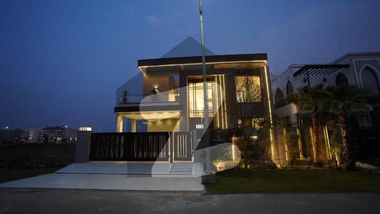 Full Luxury Modern House For Sale In DHA Phase 7 Original Pic
