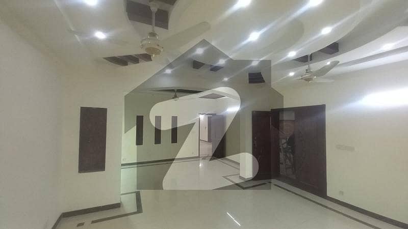1 Kanal House For Rent Near To Park DHA Phase 6 Lahore