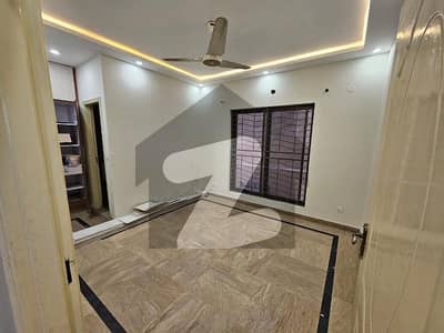 5 Marla Well Mentain House For Sale With Basement In DHA PHASE 3