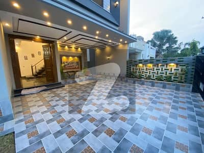 One Kanal Modern Design House For Sale In Valencia One Kanal Modern Design House For Sale In Valencia