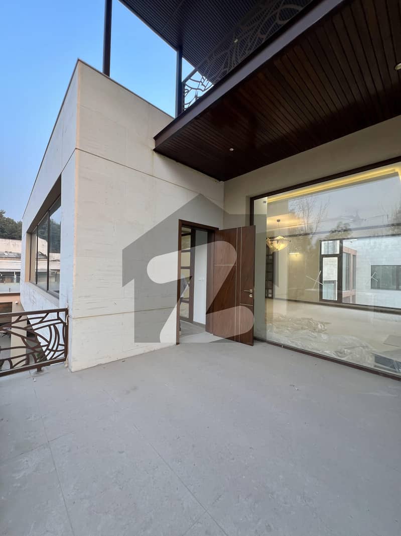 1600 Sq. Yards New Luxurious House Having Cinema/ Pools/ 04 Kanal Extra-Land Is For Sale In F6.