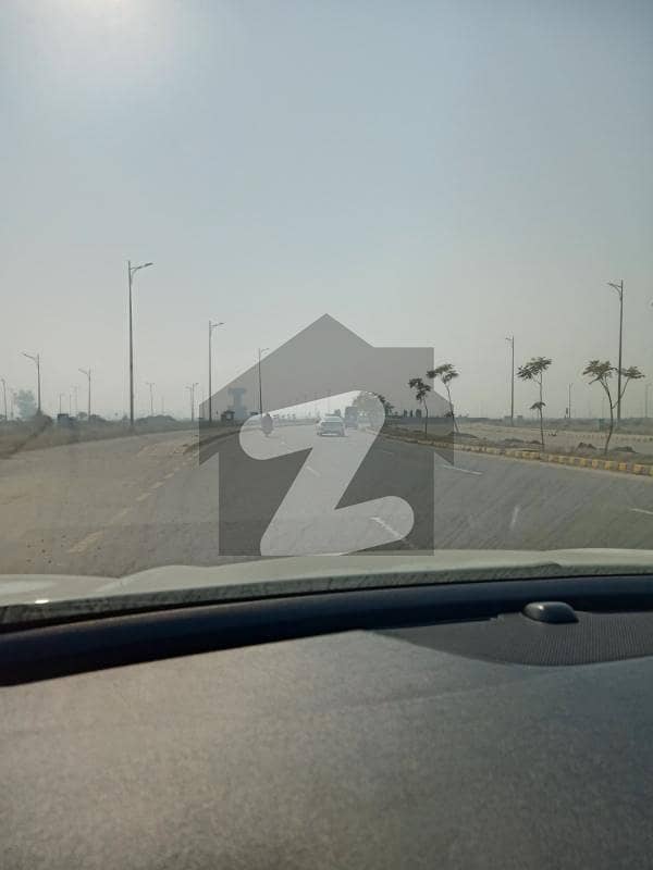 DHA 9 prism Q block 1 Kanal plot available idaie location