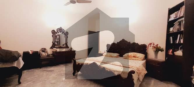 10 Marla Beautiful House For Sale
