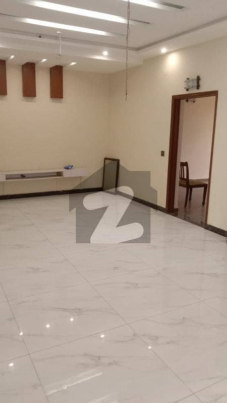 For Office Only One Kanal Upper Portion With 3 Rooms Attach Bath Available For Rent At Main Gulberg 2 Lahore
