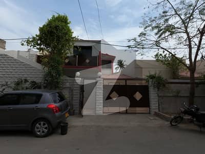 Gulistan-E-Jauhar - Block 17 House For Sale Sized 240 Square Yards