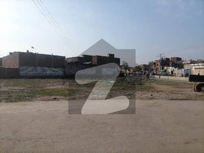 Ready To Buy A Prime Location Commercial Plot 500 Square Feet In Gujranwala Bypass