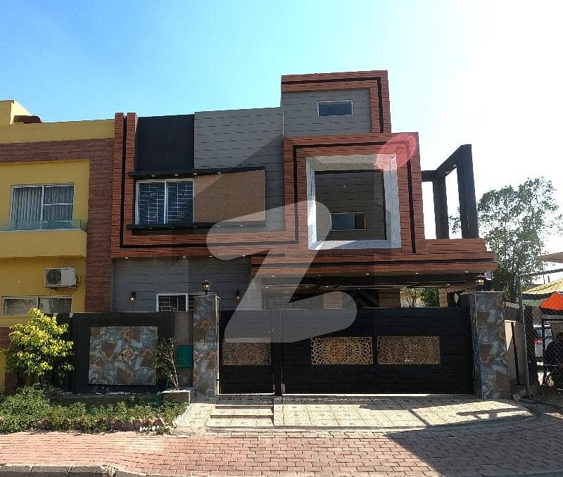Corner House Available For Sale In Bahria Town - Takbeer Block