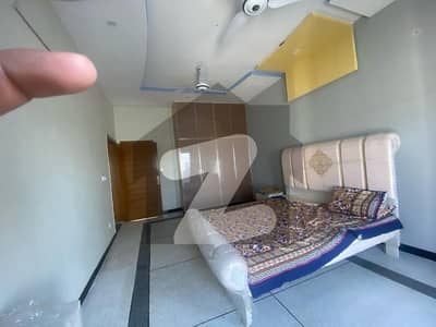 اے ڈبلیو ٹی - بلاک بی اے ڈبلیو ٹی,ڈی ۔ 18,اسلام آباد میں 5 کمروں کا 10 مرلہ مکان 2.5 کروڑ میں برائے فروخت۔
