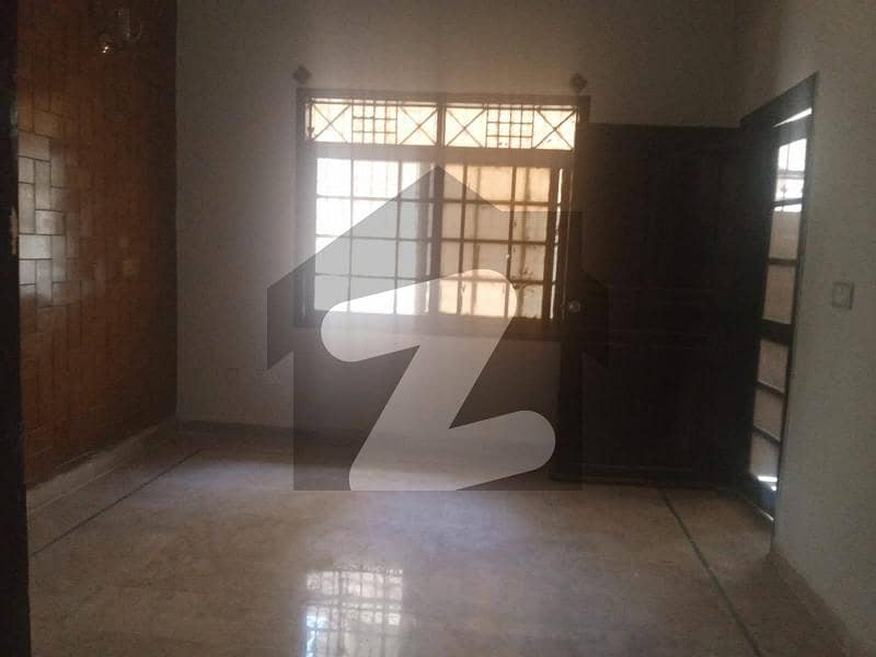 120 Square Yards Lower Portion In Gulshan-e-Iqbal - Block 10-A Is Available