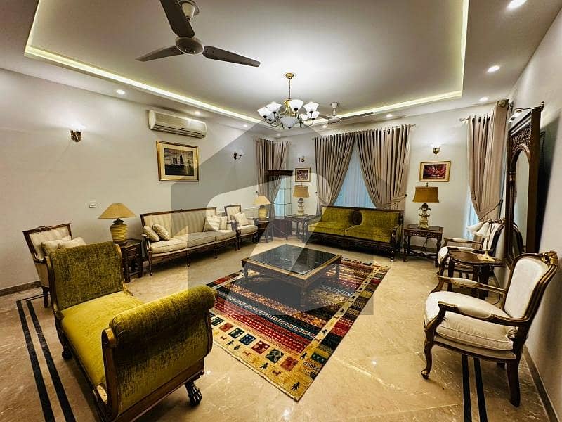 ایف ۔ 8 اسلام آباد میں 6 کمروں کا 1 کنال مکان 34.0 کروڑ میں برائے فروخت۔ ایف ۔ 8 اسلام آباد میں 6 کمروں کا 1 کنال مکان 34.0 کروڑ میں برائے فروخت۔