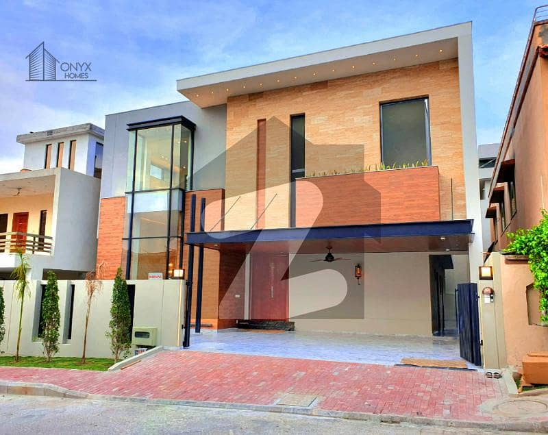 بحریہ ٹاؤن فیز 3 بحریہ ٹاؤن راولپنڈی,راولپنڈی میں 5 کمروں کا 1 کنال مکان 11.8 کروڑ میں برائے فروخت۔