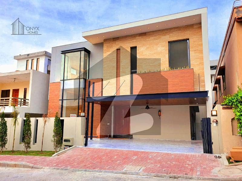 بحریہ ٹاؤن فیز 4 بحریہ ٹاؤن راولپنڈی,راولپنڈی میں 5 کمروں کا 1 کنال مکان 11.8 کروڑ میں برائے فروخت۔