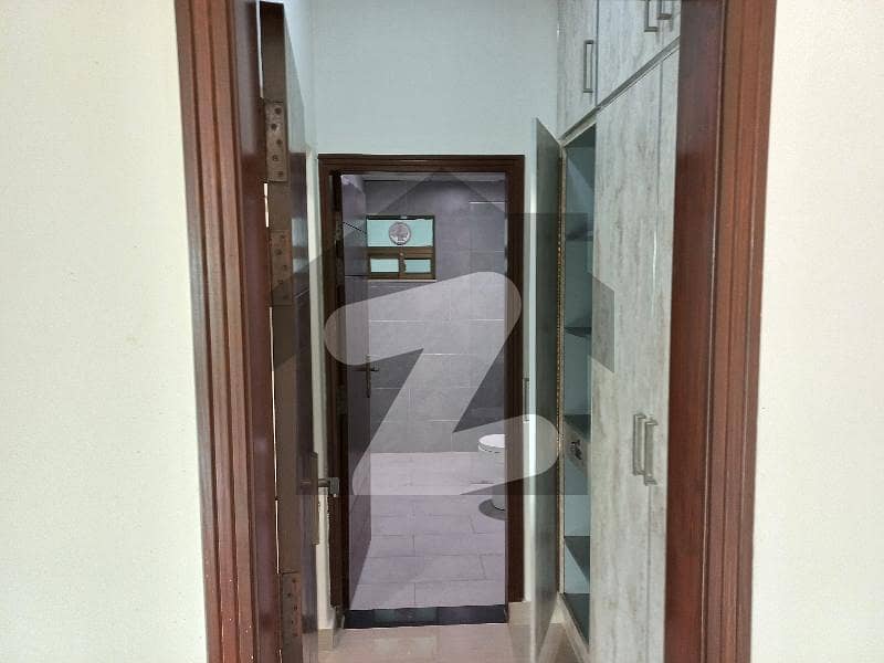 3 Bed Apartment For Rent in Askari 11 Lahore