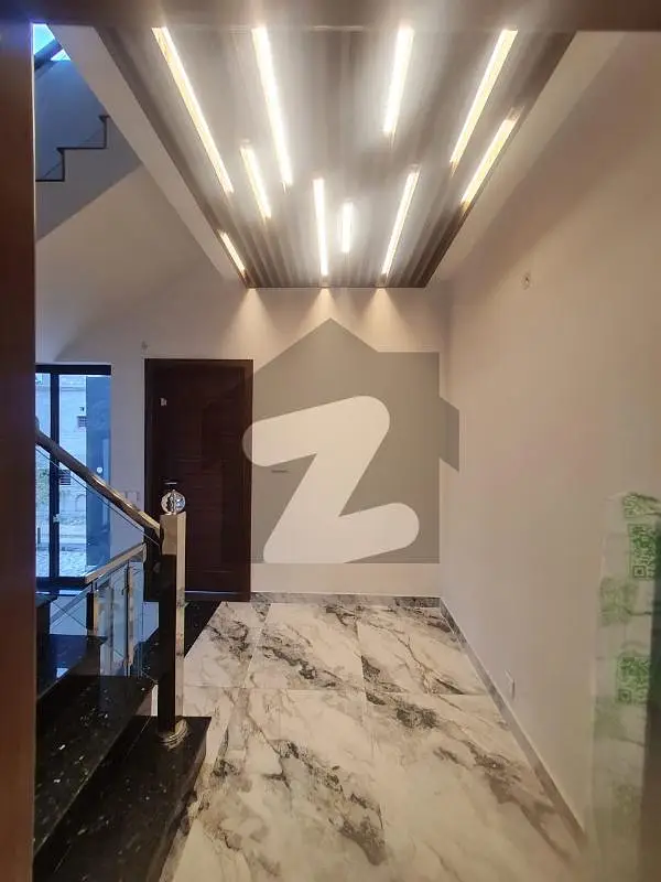 10 Marla brand new luxury upper portion for Rent Lower portion lock Ghaznvi block In Bahria Town