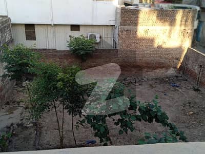 اعوان ٹاؤن ۔ قرطب بلاک اعوان ٹاؤن,لاہور میں 10 مرلہ رہائشی پلاٹ 1.9 کروڑ میں برائے فروخت۔