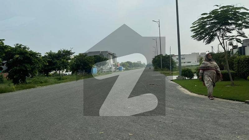 1 KANAL PLOT NEAR RAYA