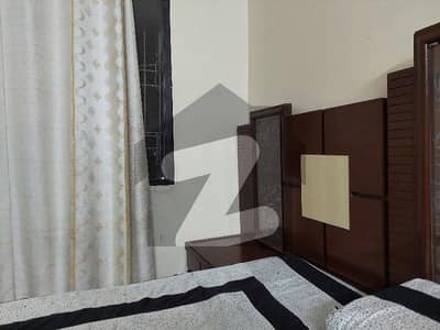 Gulshan-E-Iqbal Block 17 Back National Stadium 2 bed lounge 2nd floor flat for Rent