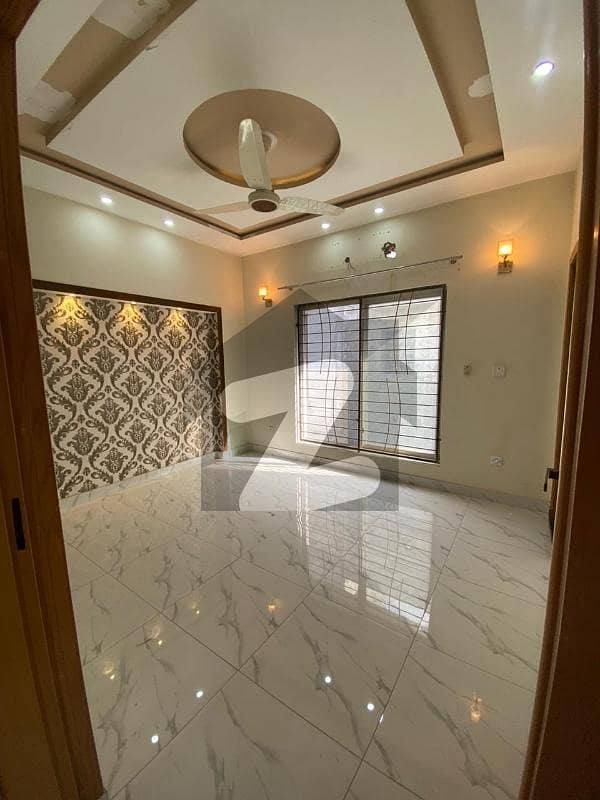 بحریہ ٹاؤن سیکٹر ای بحریہ ٹاؤن,لاہور میں 3 کمروں کا 5 مرلہ مکان 55.0 ہزار میں کرایہ پر دستیاب ہے۔