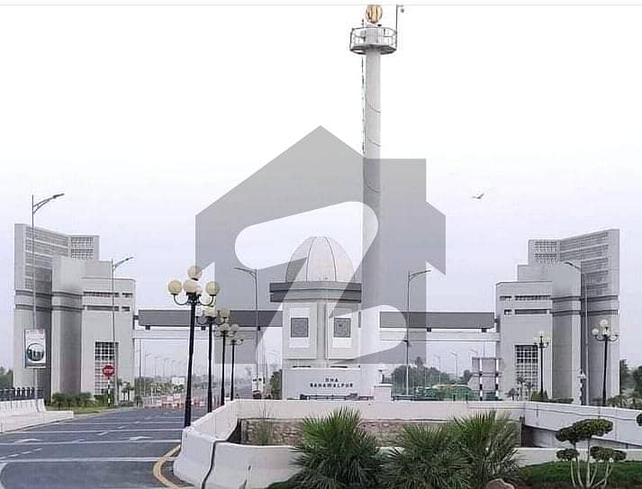 Prime Location 10 Marla Plot Available For Sale Near Park Mosque