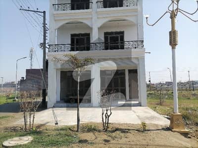 Prime Location 1 Marla Building For sale In Royal Enclave Housing Society Gujranwala