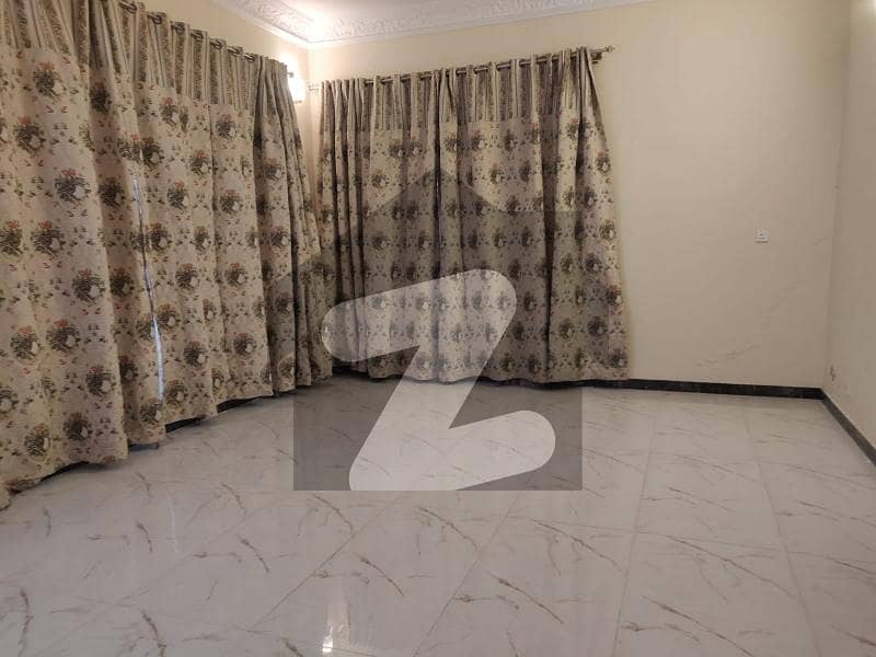 Luxurious 6 Bedroom Full House For Rent In F-10 Islamabad Prime Location!