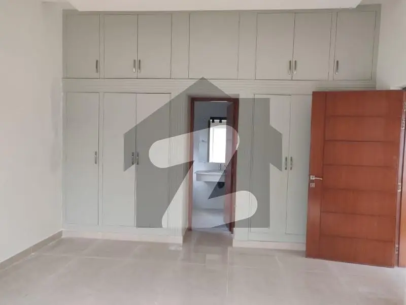 Spacious 3 Bedroom Upper Portion For Rent In E-11 Islamabad