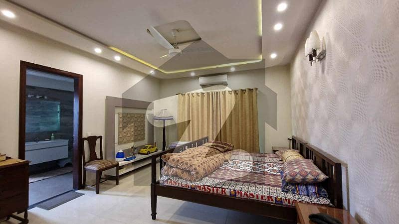 ڈی ایچ اے فیز 3 - بلاک ایکس فیز 3,ڈیفنس (ڈی ایچ اے),لاہور میں 5 کمروں کا 1 کنال مکان 7.0 کروڑ میں برائے فروخت۔