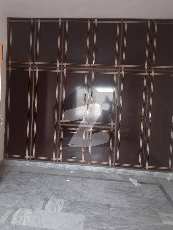 10 MARLA SECOND FLOOR PORTION FOR RENT IN TOWNSHIP C2 LAHORE