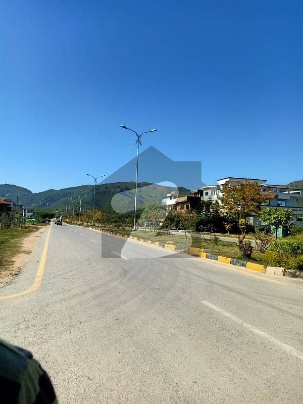 D-12 TOP LOCATION CORNER PLOT FOR SALE