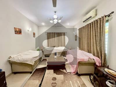 ڈی ایچ اے فیز 6 ڈی ایچ اے ڈیفینس,کراچی میں 4 کمروں کا 10 مرلہ مکان 6.5 کروڑ میں برائے فروخت۔