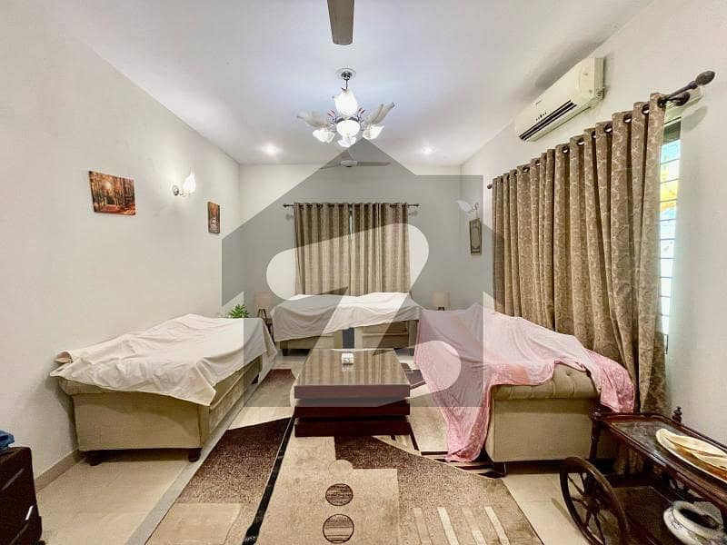 ڈی ایچ اے فیز 6 ڈی ایچ اے ڈیفینس,کراچی میں 4 کمروں کا 10 مرلہ مکان 6.5 کروڑ میں برائے فروخت۔