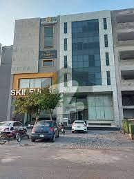 بحریہ ٹاؤن جاسمین بلاک بحریہ ٹاؤن سیکٹر سی,بحریہ ٹاؤن,لاہور میں 5 مرلہ عمارت 9.0 کروڑ میں برائے فروخت۔