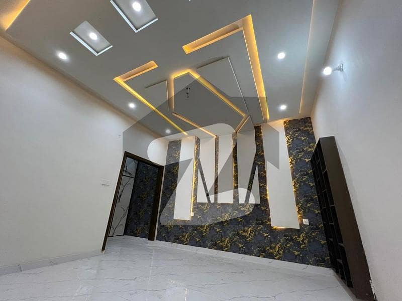 ایڈن ویلی فیصل آباد میں 3 کمروں کا 5 مرلہ مکان 2.1 کروڑ میں برائے فروخت۔