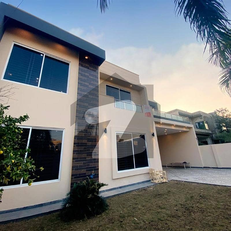 1 Kanal Brand new super luxury Modern Design House For sale in Valencia Town