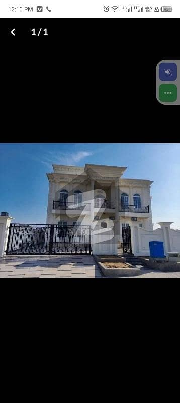 CDECHS. . E17/3. . 1 Kanal double story house for rent.