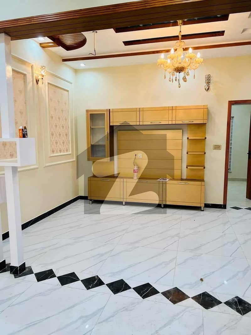 پاک عرب ہاؤسنگ سوسائٹی لاہور میں 3 کمروں کا 4 مرلہ مکان 64.0 ہزار میں کرایہ پر دستیاب ہے۔