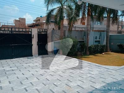 Canal road saeed colony new garden block 10 marla house for rent