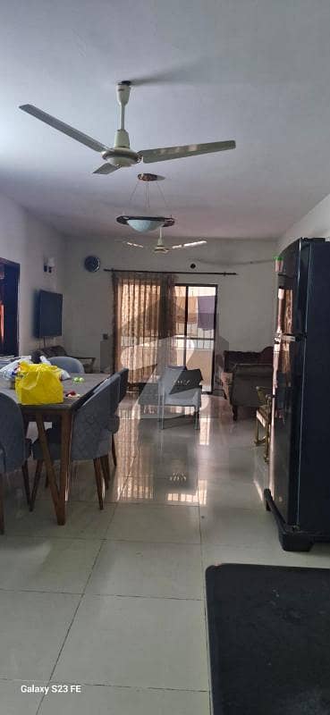 Gorigeous 2400 Square Feet Flat For Rent Available In Gulshan-E-Iqbal - Block 10-A