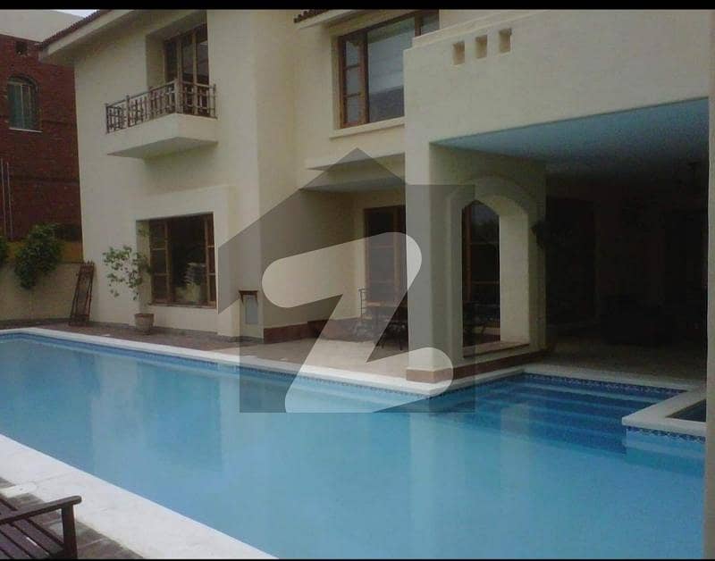 Antique design modern house with large Swimming pool