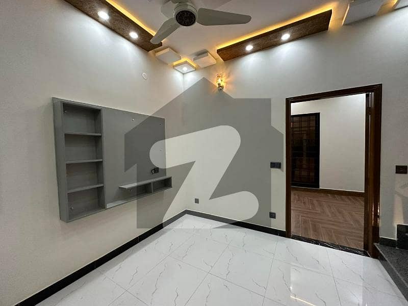 الکبیر ٹاؤن رائیونڈ روڈ,لاہور میں 3 کمروں کا 3 مرلہ مکان 98.0 لاکھ میں برائے فروخت۔
