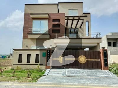 8 MARLA BRAND NEW HOUSE FOR SALE IN VERY REASONABLE PRICE