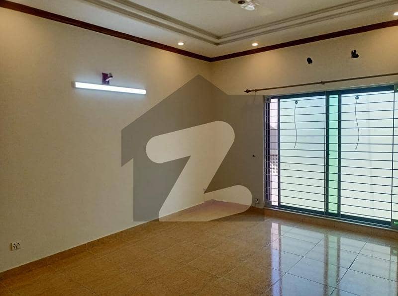 1 Kanal Upper Portion For Rent In DHA Phase 4 Block CC Near Park N