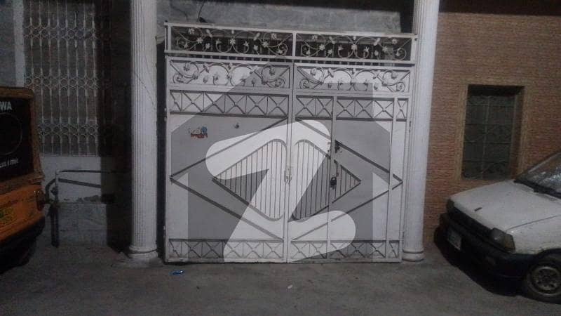 Old House In The Centre Of Lahore All Facilities On Walking Distance