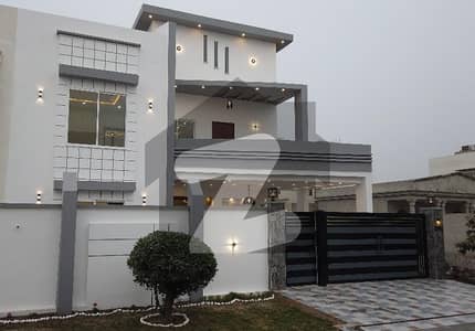 10.65 Marla Modern Villa