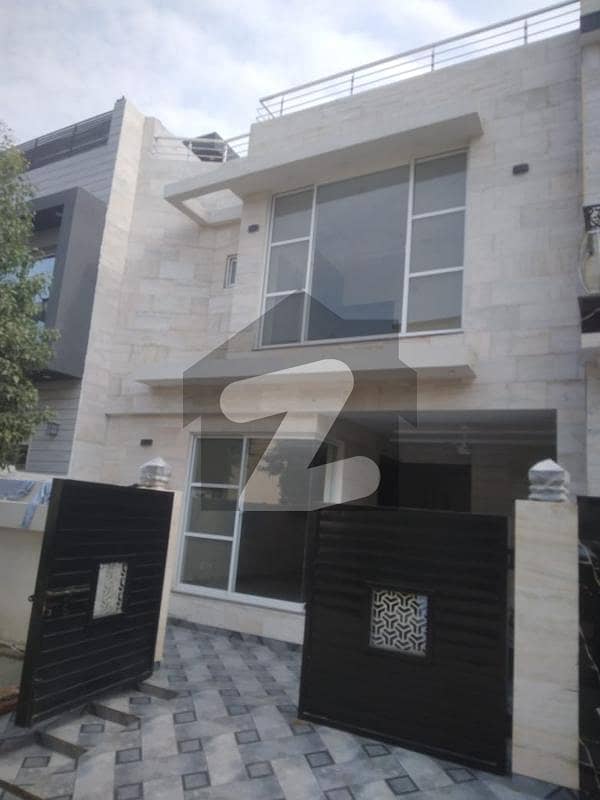 5 Marla House For Sale in Lake City Sector M-7B Lahore